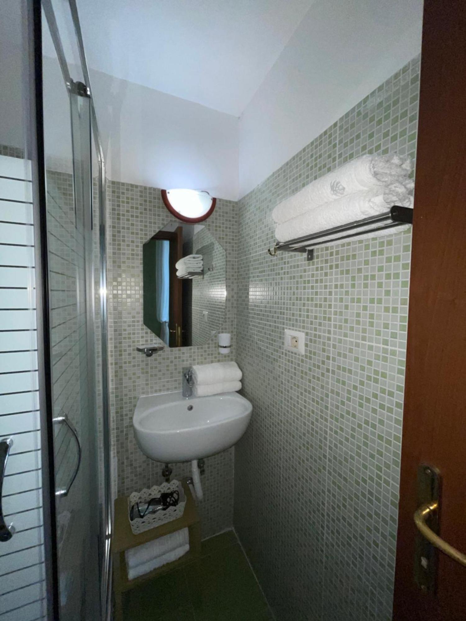 Guest House Meret Рим Экстерьер фото